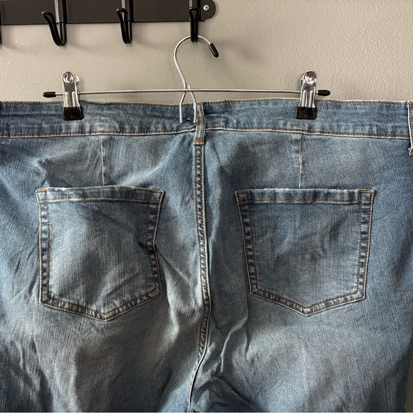 Torrid Crop Wide Leg Vintage Stretch Mid-rise Jean - Picture 11 of 13